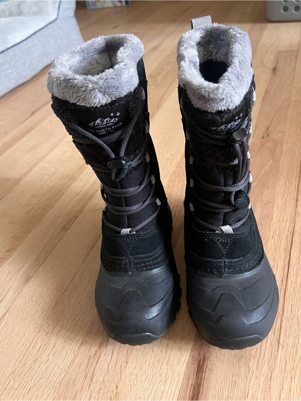 Never Worn! The North Face Black Winter Boot with Gray Fur Lining - Picture 3 of 6